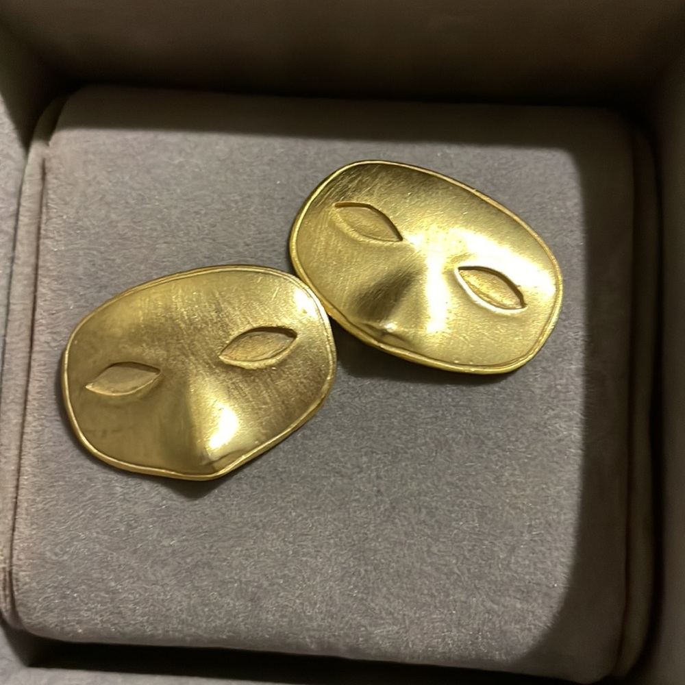 Mardi Gras Gold tone Mask earrings.